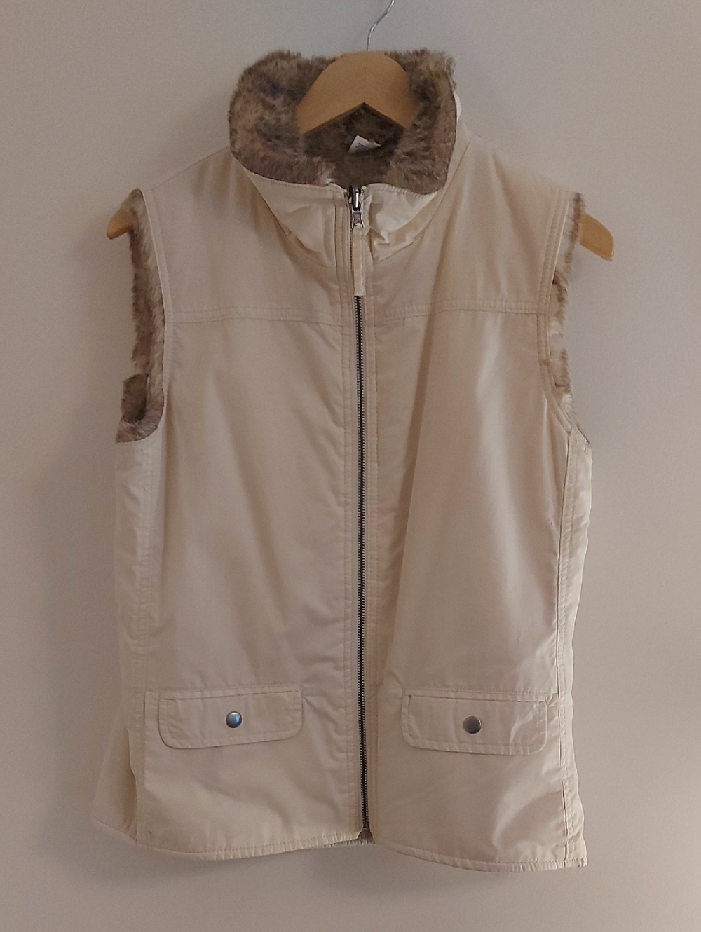🦋3/$30🦋 Gap double sided fur vest